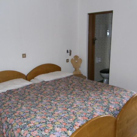 Casa Elisa Apartment Pozza di Fassa Luaran gambar