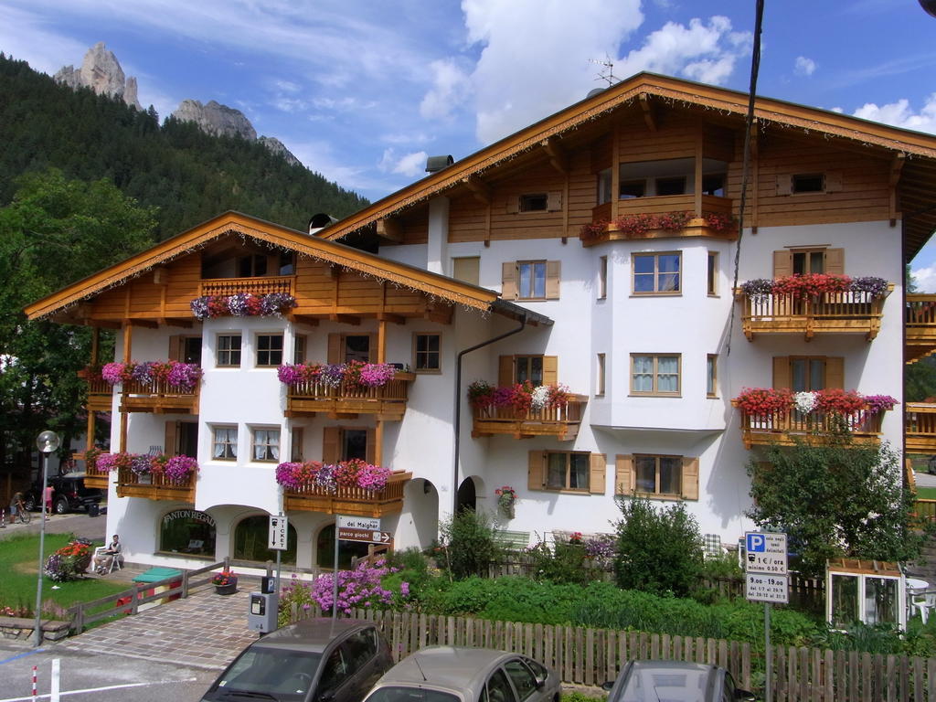 Casa Elisa Apartment Pozza di Fassa Luaran gambar