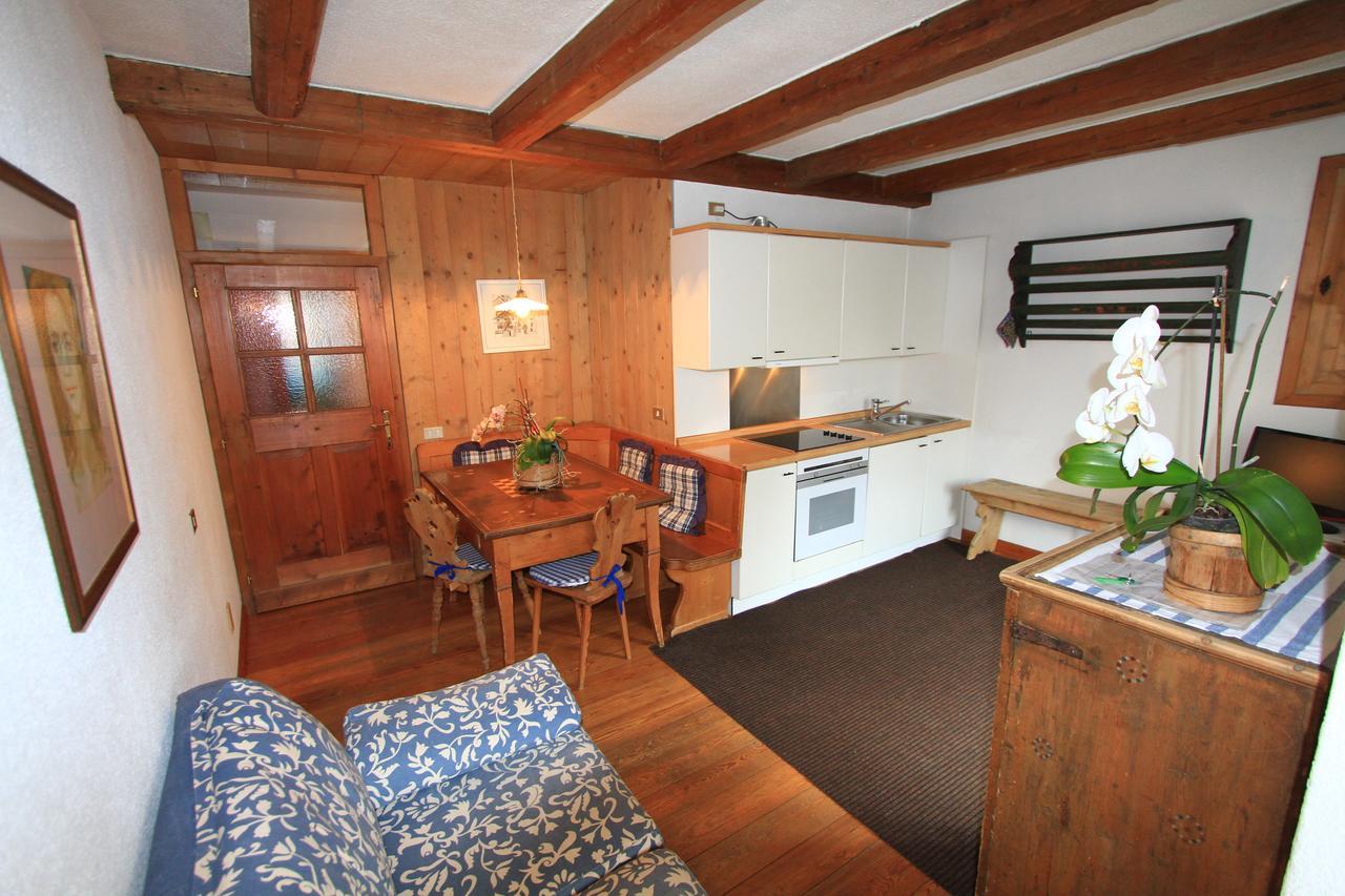 Casa Elisa Apartment Pozza di Fassa Luaran gambar